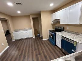 114 Alabama - Fully Remodeled New Appliances