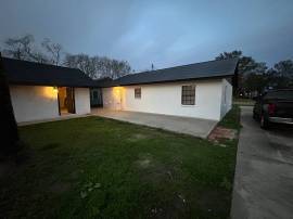 114 Alabama - Fully Remodeled New Appliances